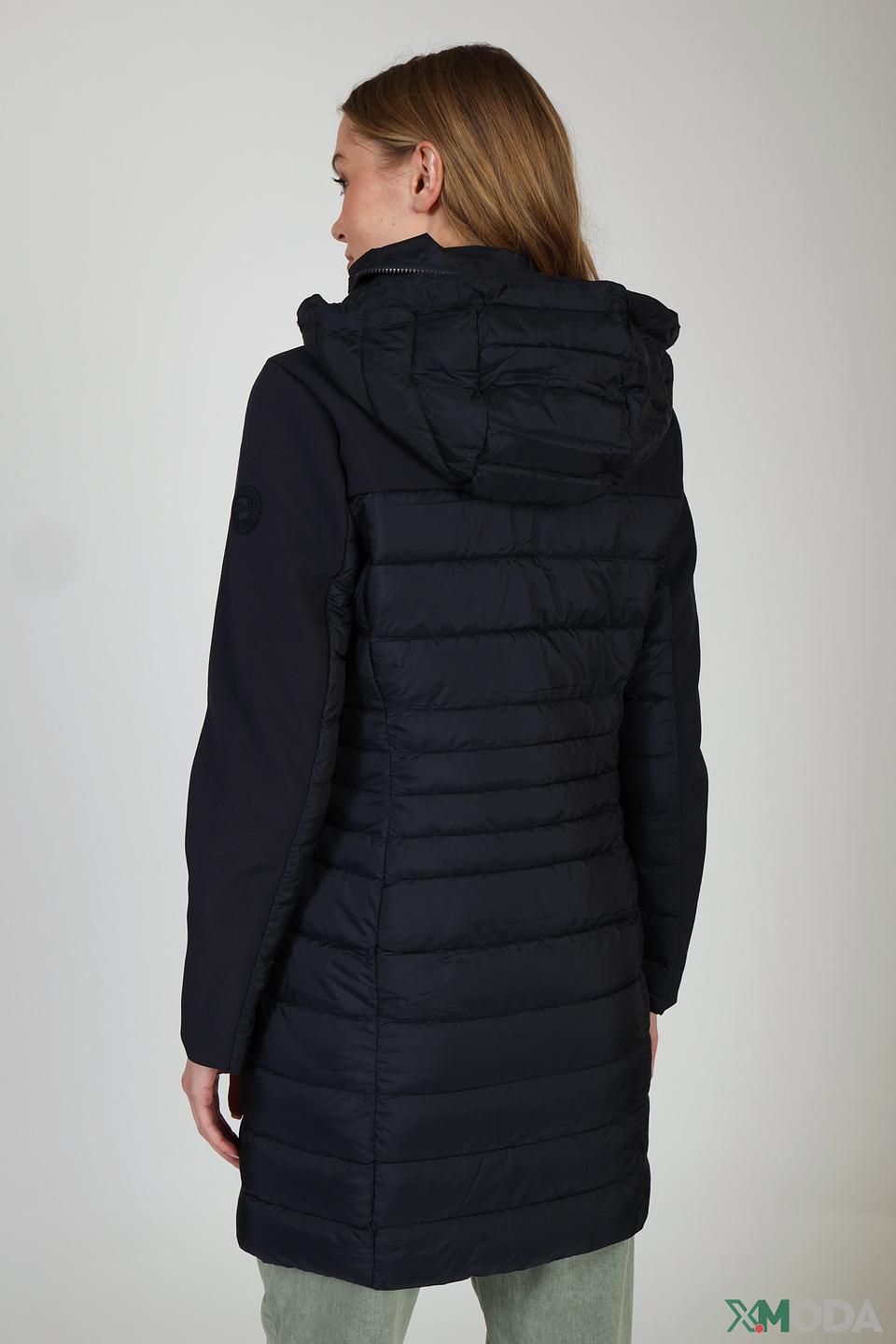 Пальто s.Oliver стеганое черное