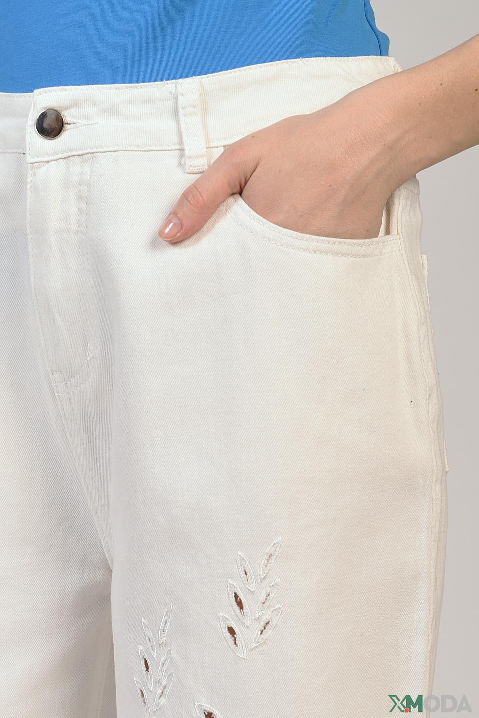 Джинсы Apart с вышивкой