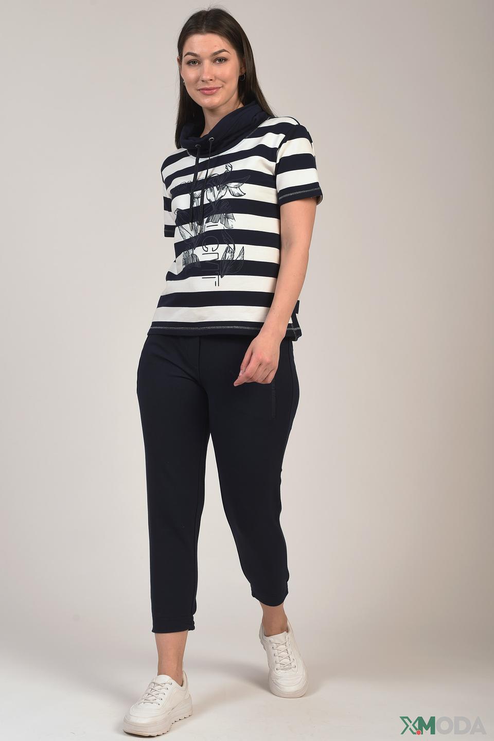 Пуловер Lecomte в полоску с цветочным принтом