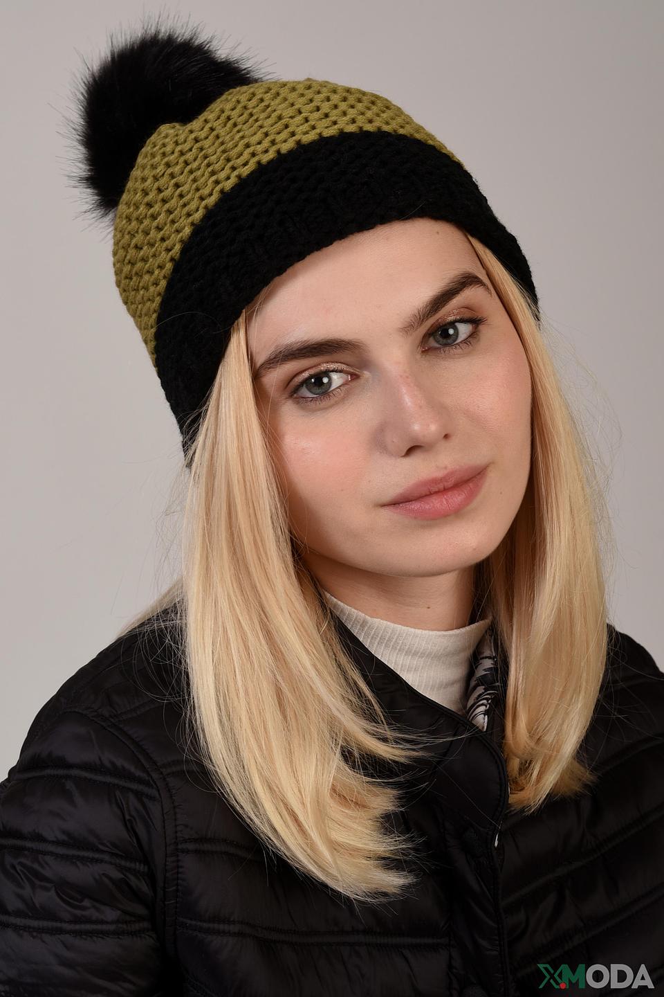 Шапка Wegener вязаная с помпоном