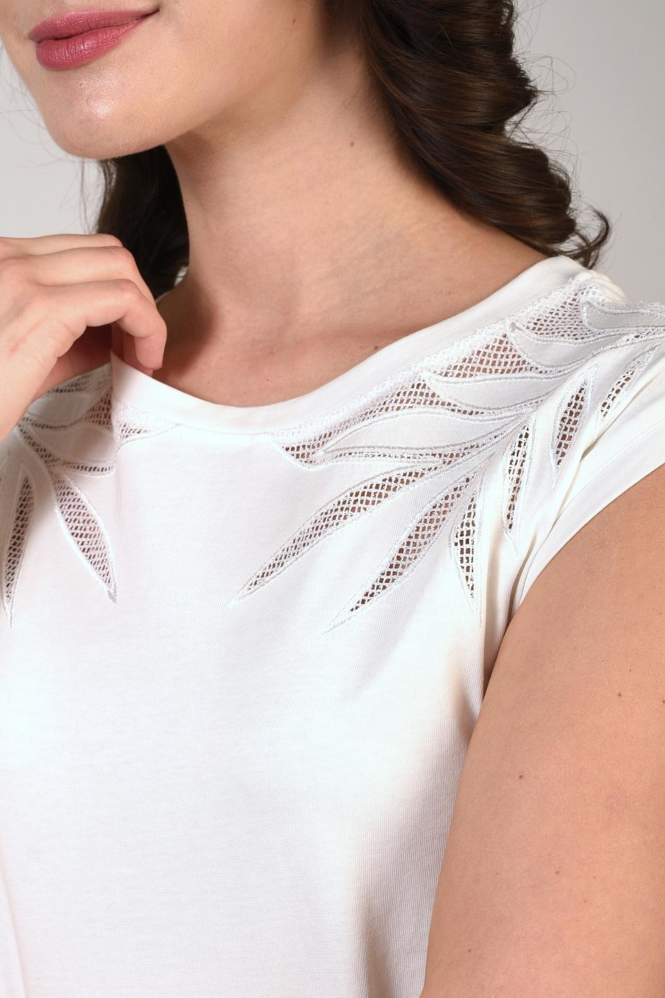 Футболка Pezzo с вышивкой