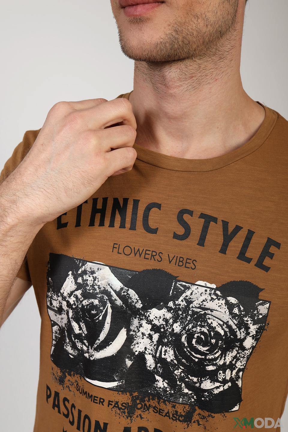 Футболка Gaudi Jeans с принтом коричневая