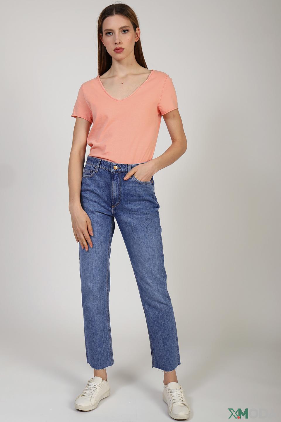 Футболка QS женская персиковая с V-образным вырезом