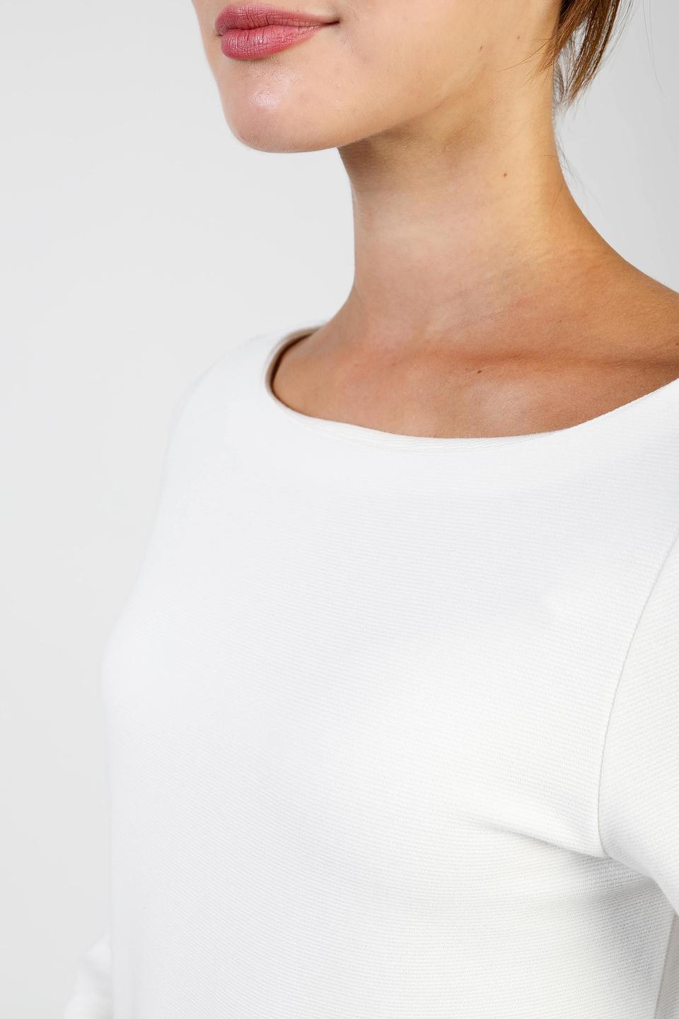 Пуловер Pezzo белый с вырезом лодочкой