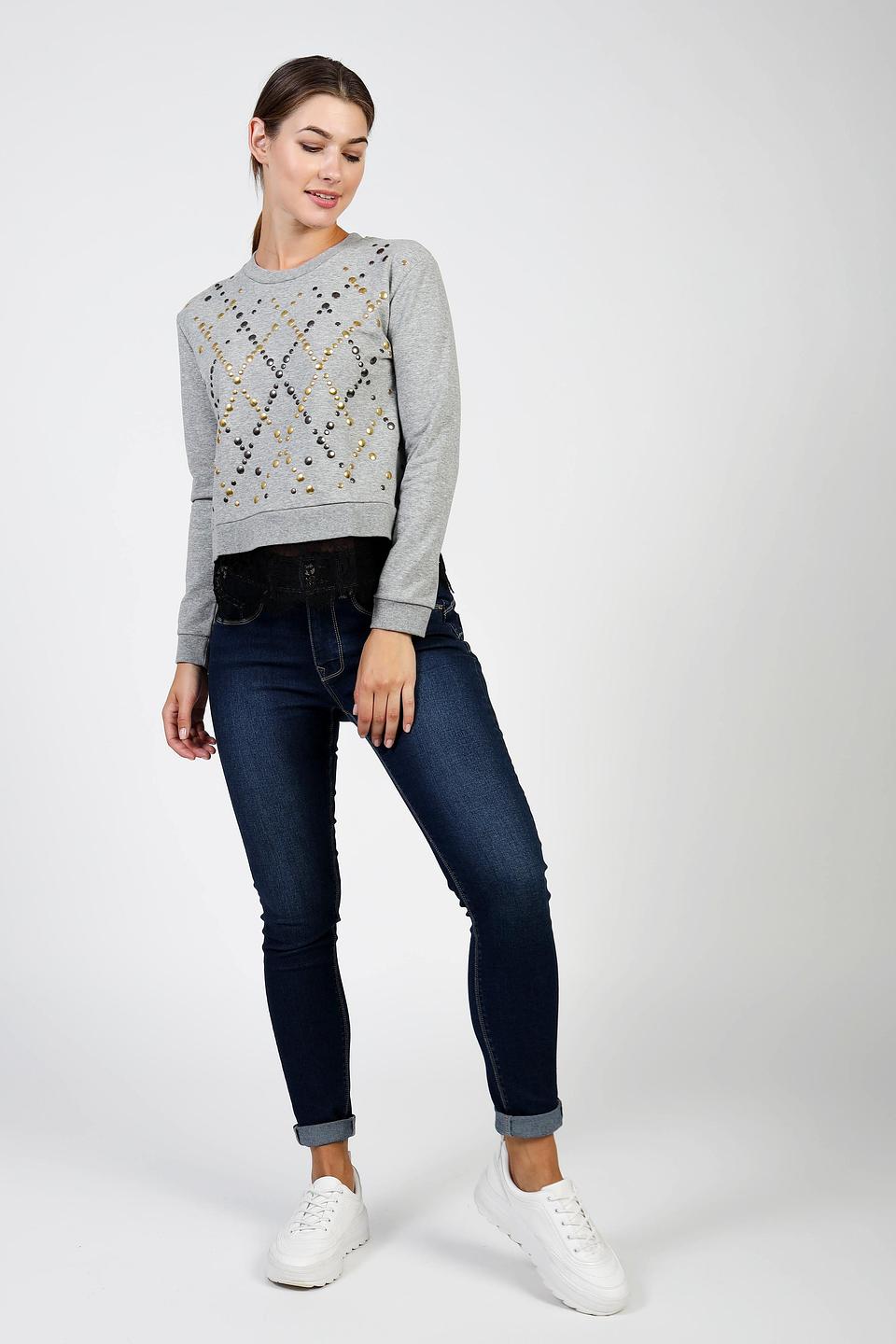 Пуловер Pezzo с камнями серый