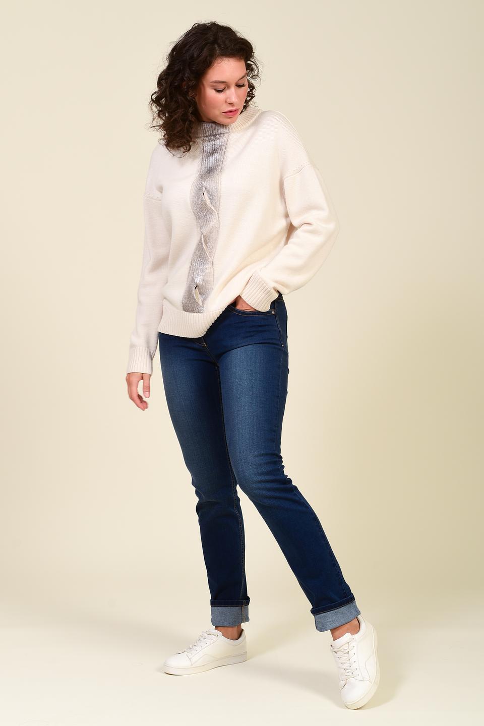 Пуловер Pezzo с косами бежевый