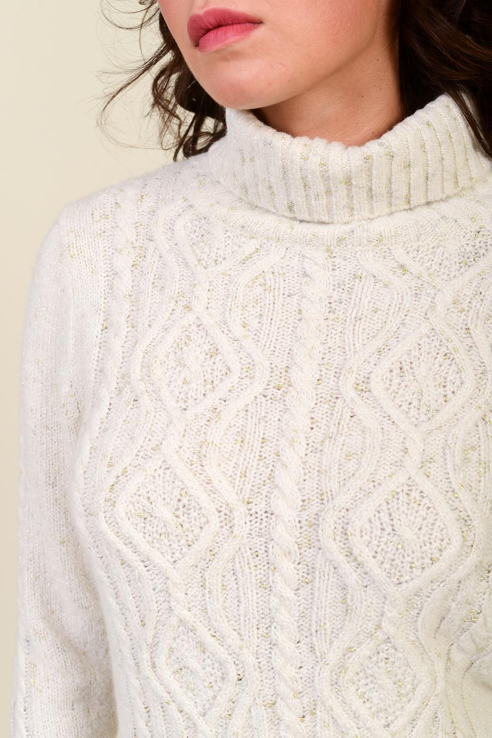 Пуловер Pezzo с косами кремовый