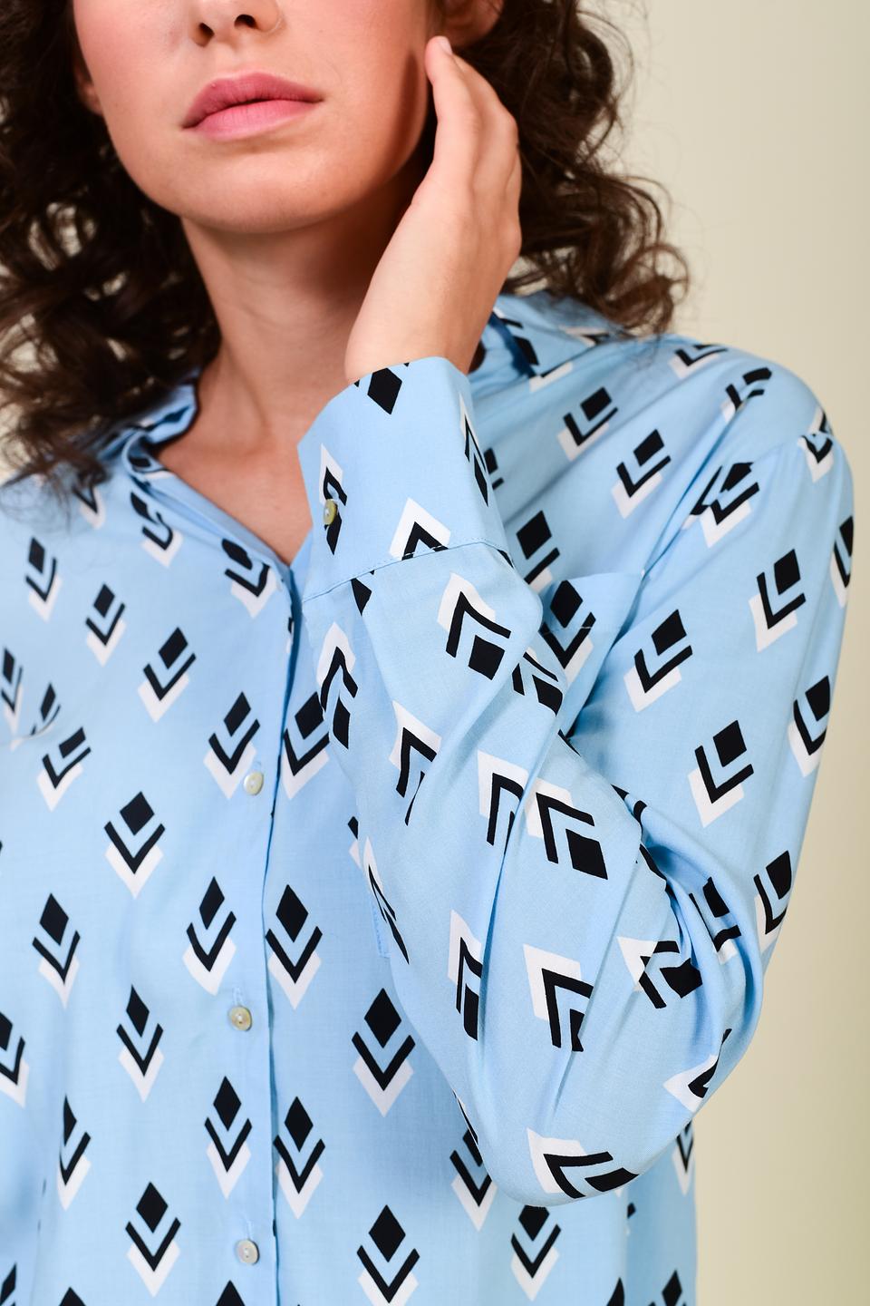 Блуза Pezzo с геометрическим принтом голубой
