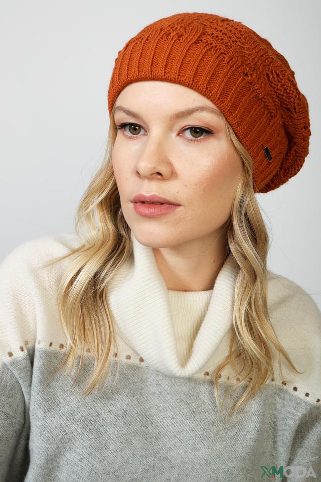 Шапка Wegener рыжая вязаная