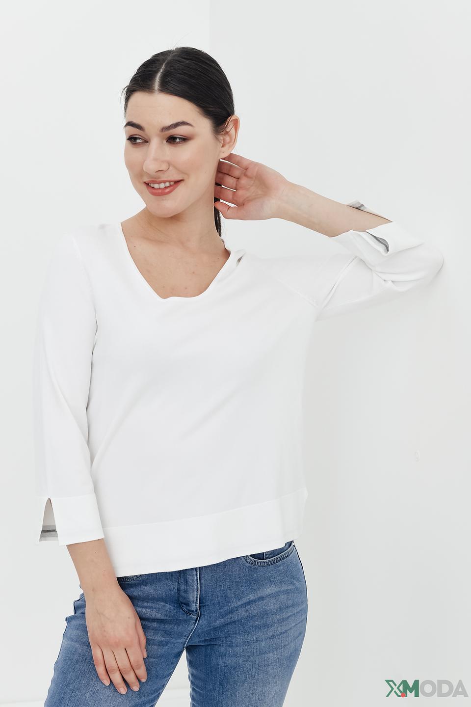 Пуловер Pezzo белый с V-образным вырезом