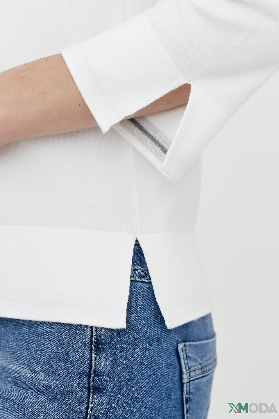 Пуловер Pezzo белый с V-образным вырезом