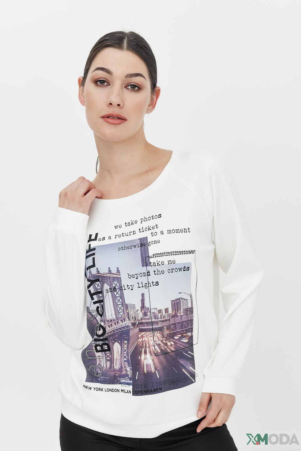 Пуловер Monari с городским принтом