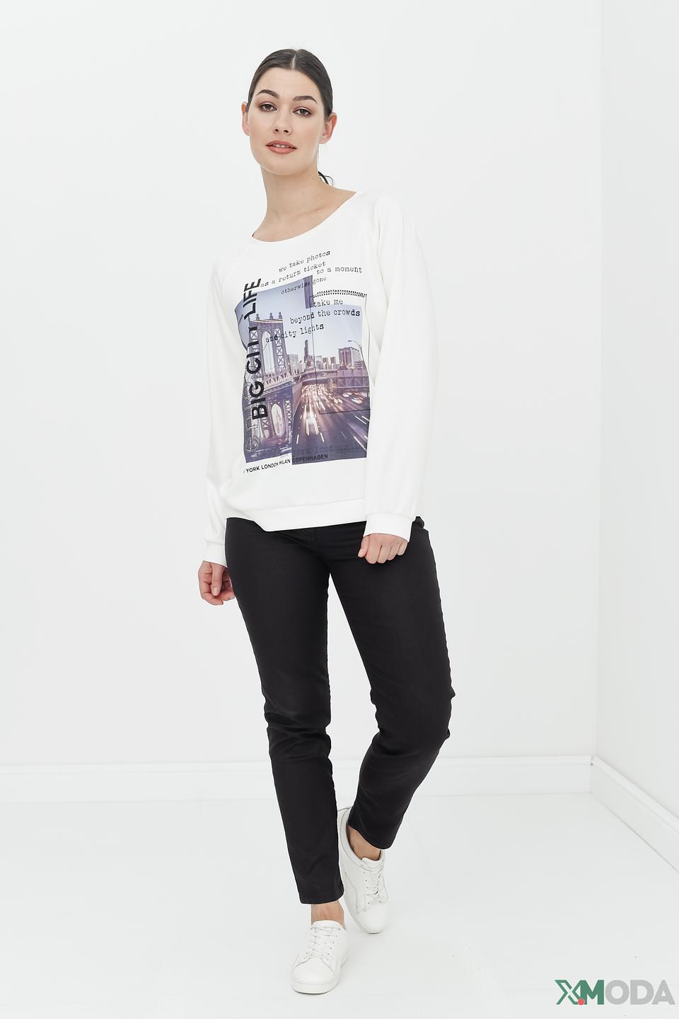 Пуловер Monari с городским принтом