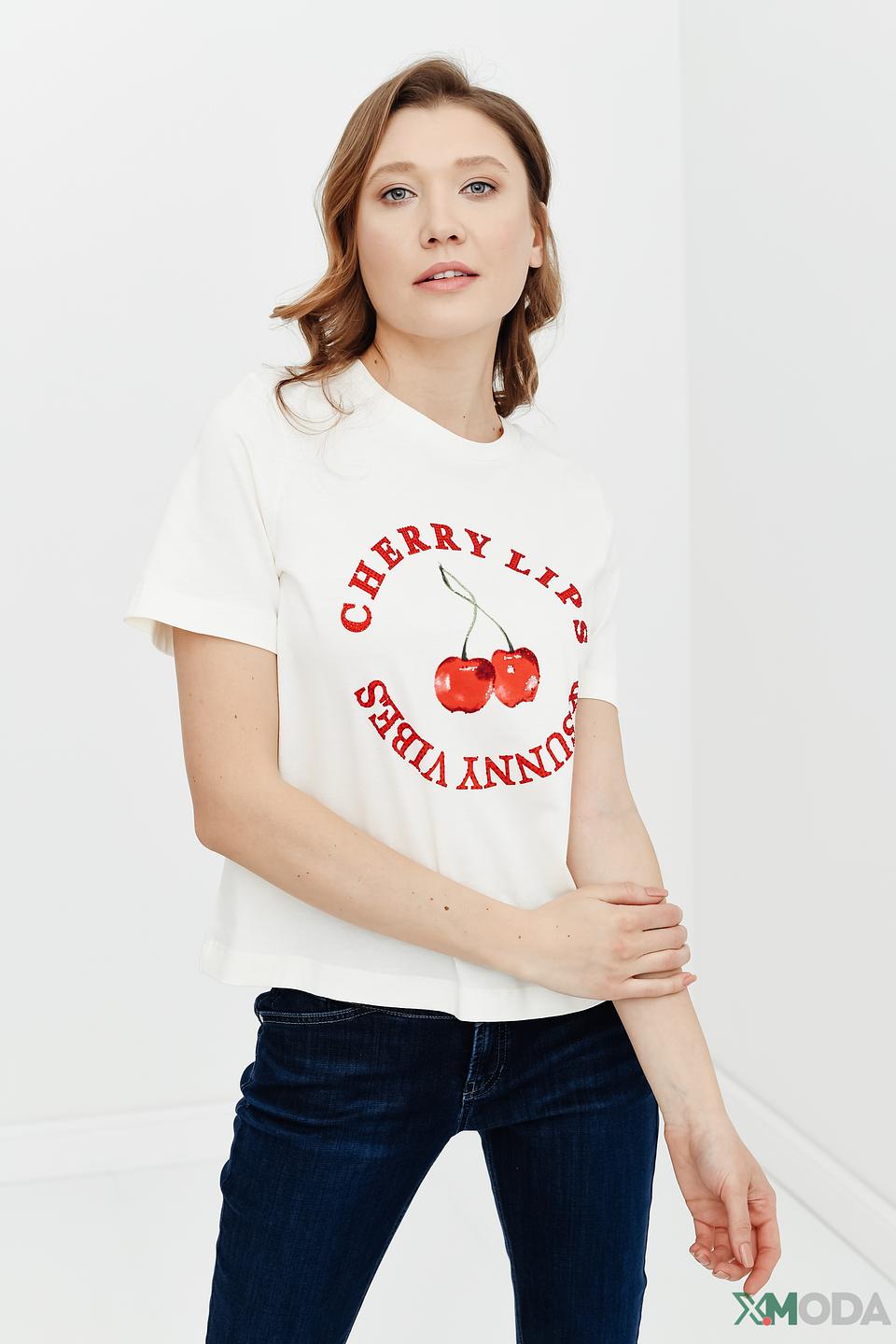 Футболка Rich and Royal с вишнями