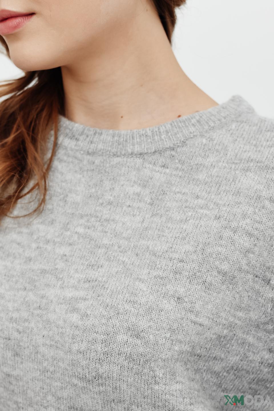 Пуловер Betty and Co серый с узором