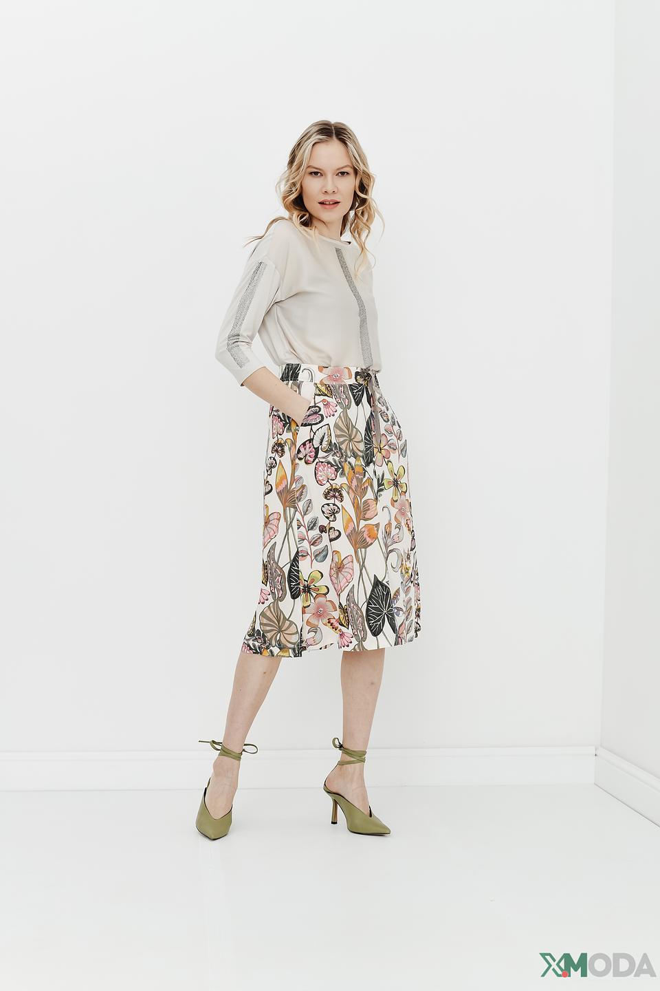 Блуза Betty Barclay с пайетками бежевая