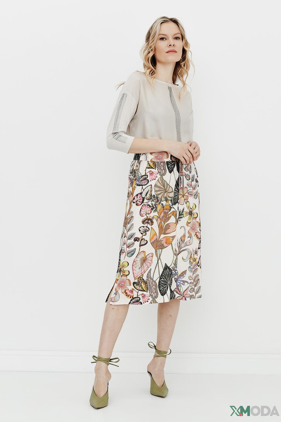 Блуза Betty Barclay с пайетками бежевая