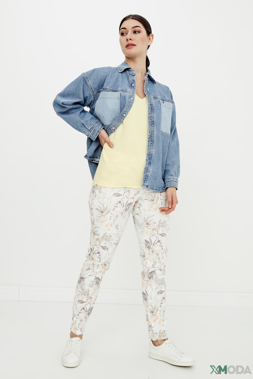 Рубашка UNQ джинсовая с карманами голубая