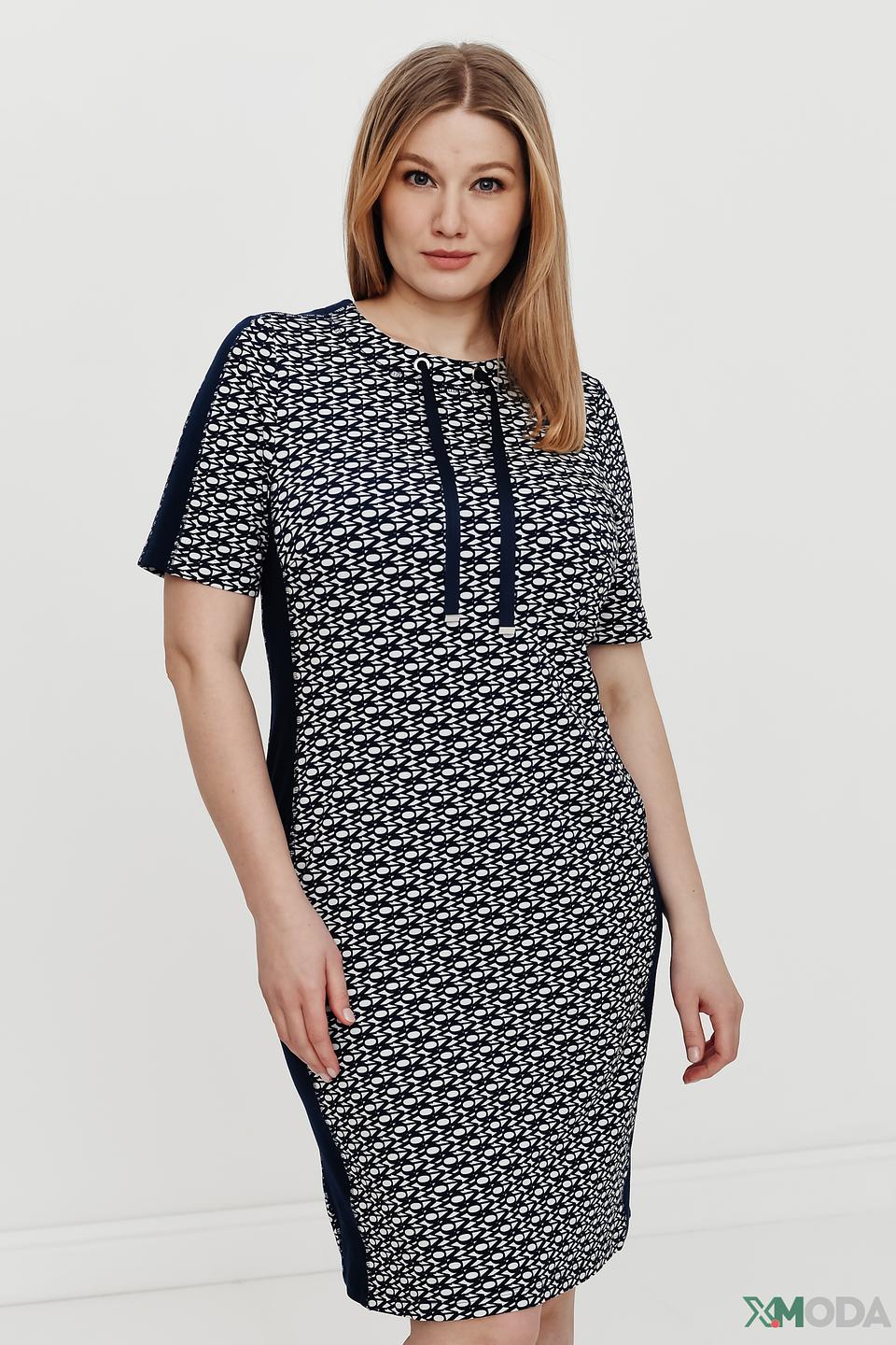 Платье Thomas Rabe с принтом и капюшоном