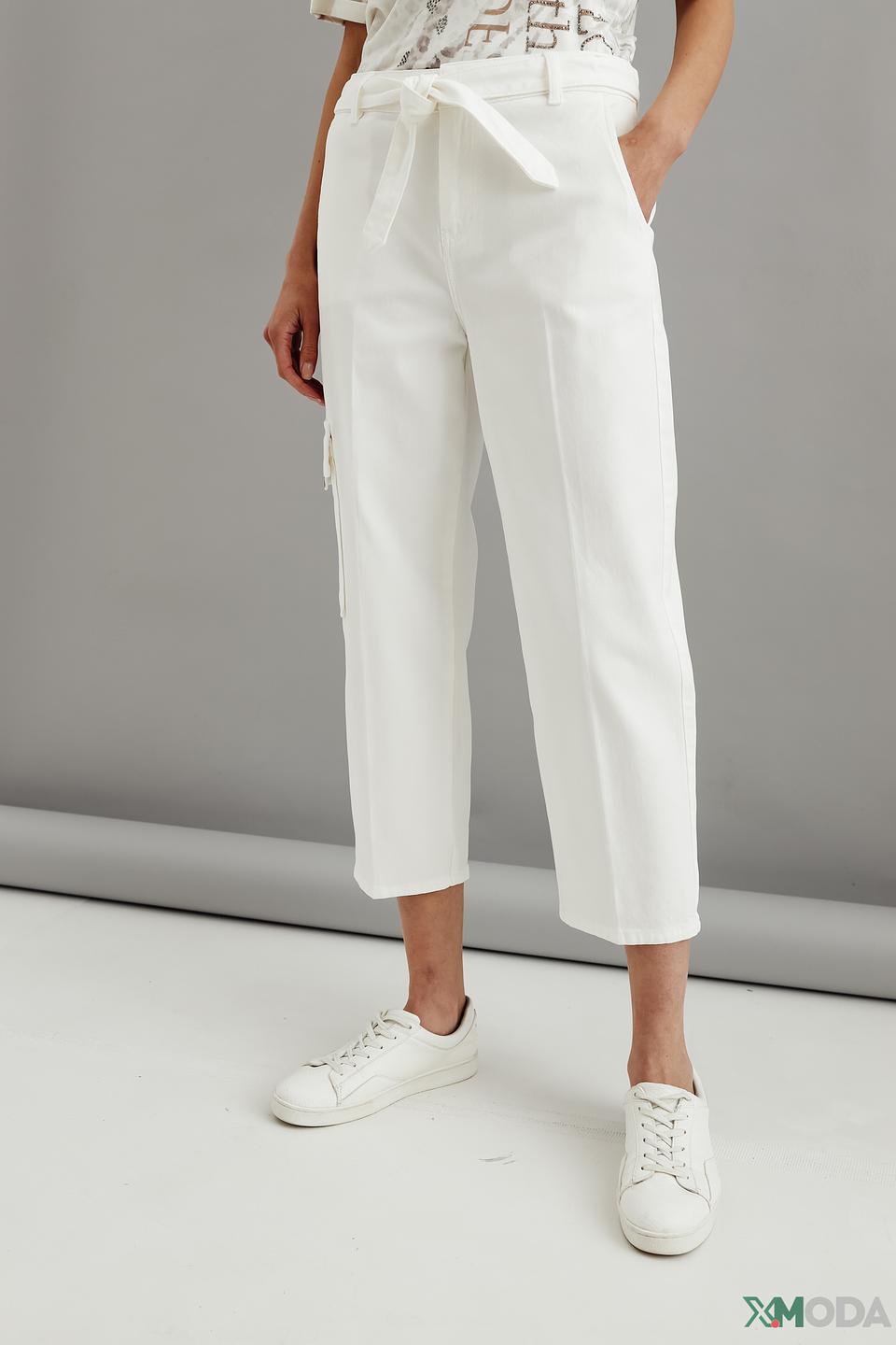 Джинсы Monari с поясом белые