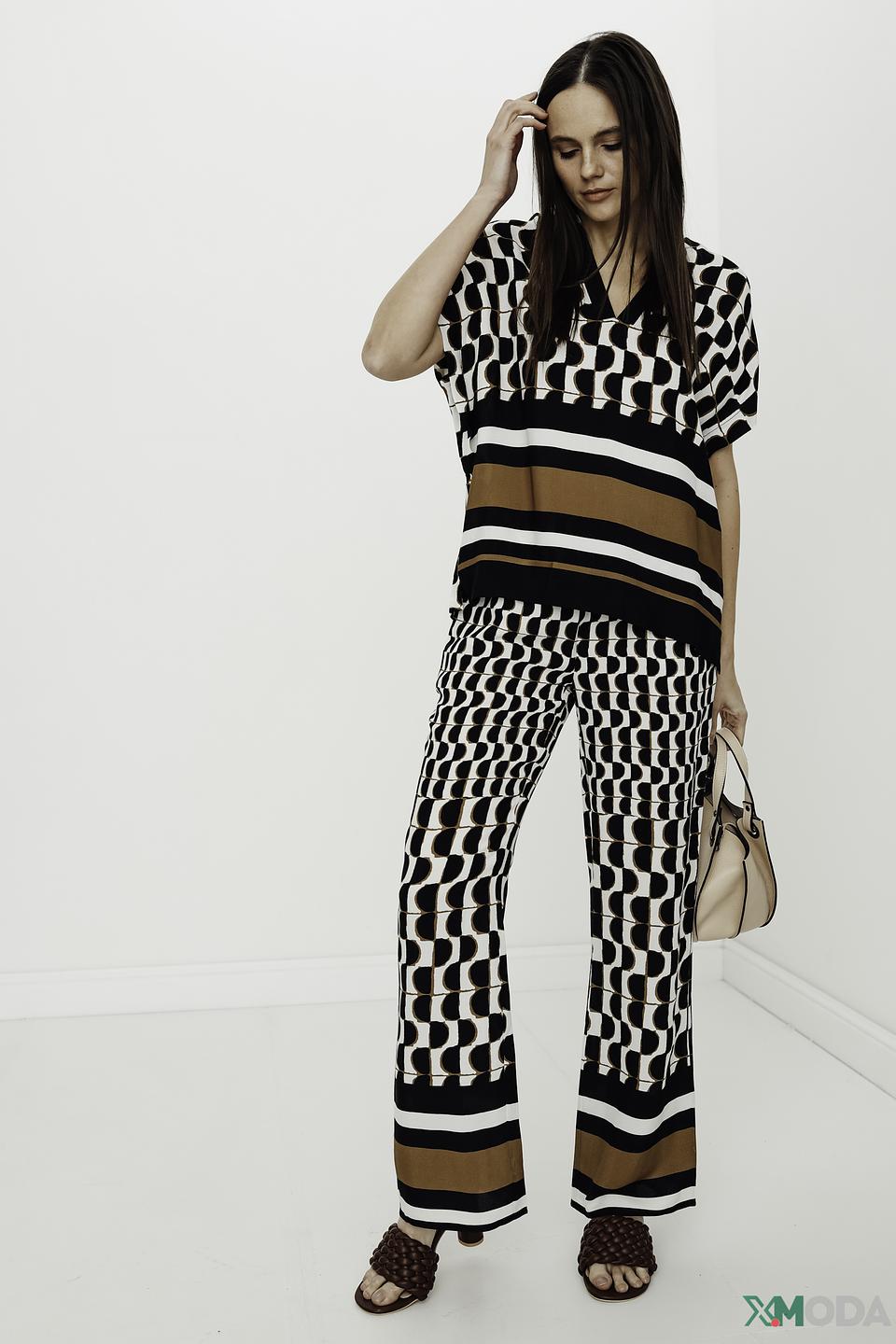 Блуза Catnoir с геометрическим принтом