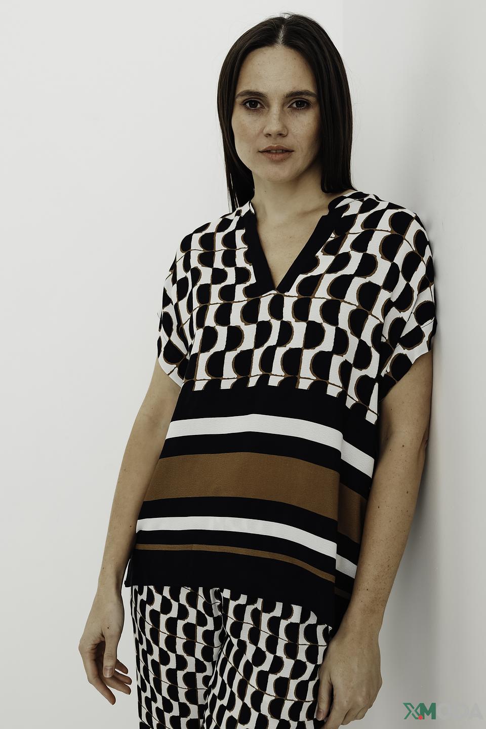 Блуза Catnoir с геометрическим принтом