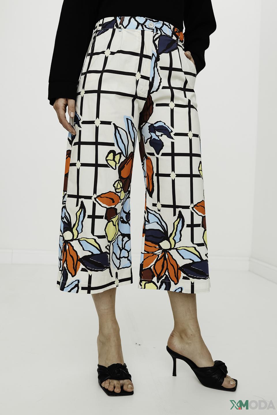 Брюки Tricot Chic с цветочным принтом