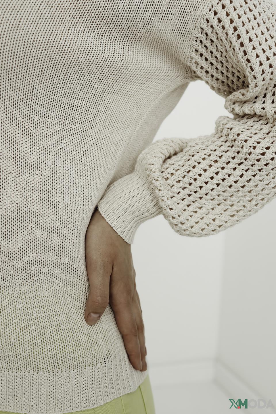 Пуловер Catnoir с V-образным вырезом бежевый