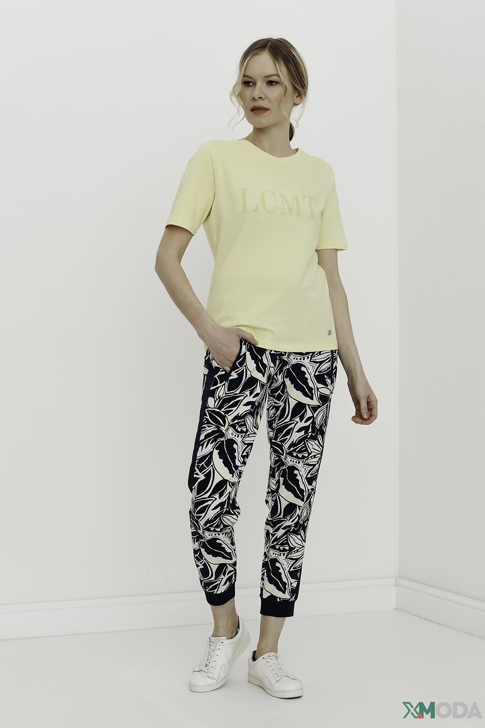 Футболка Lecomte с логотипом бледно-жёлтая