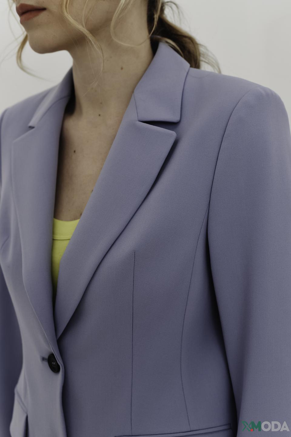 Жакет Luisa Cerano голубой приталенный