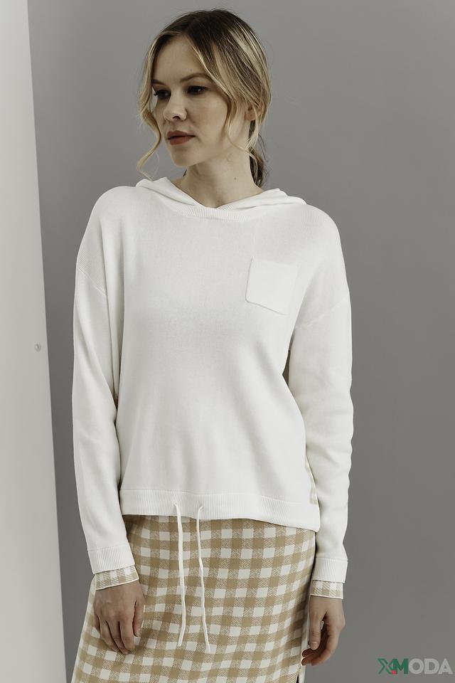 Пуловер Oui с капюшоном белый