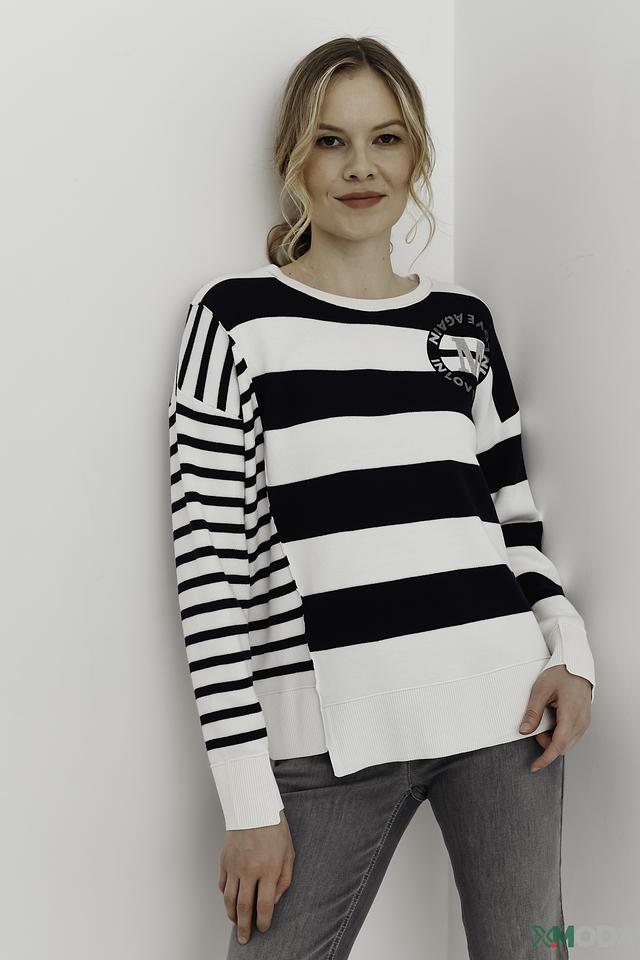 Пуловер Monari в полоску