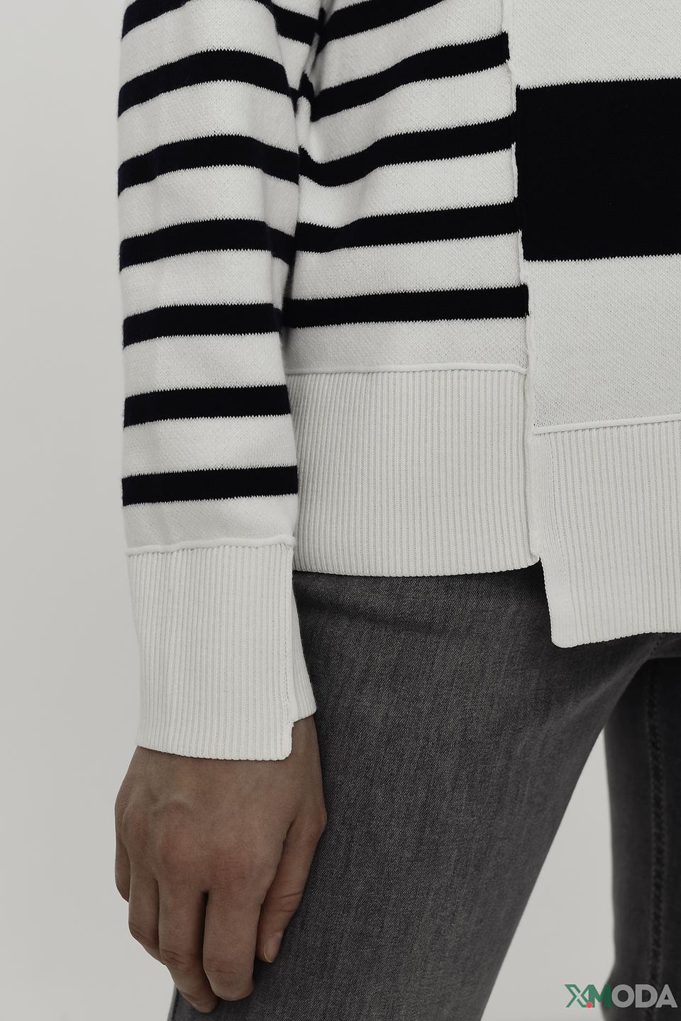 Пуловер Monari в полоску