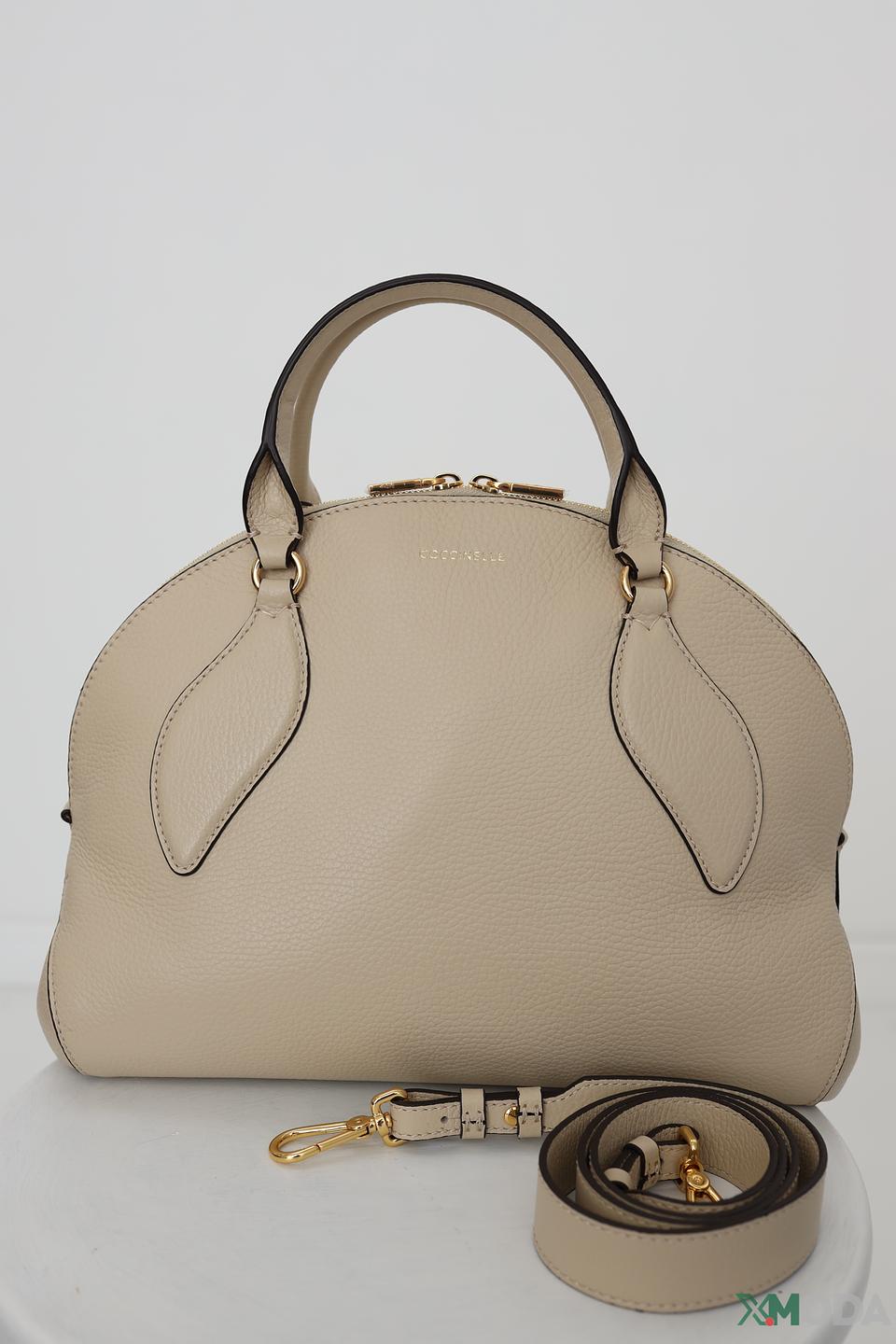 Сумка Coccinelle Colette бежевая