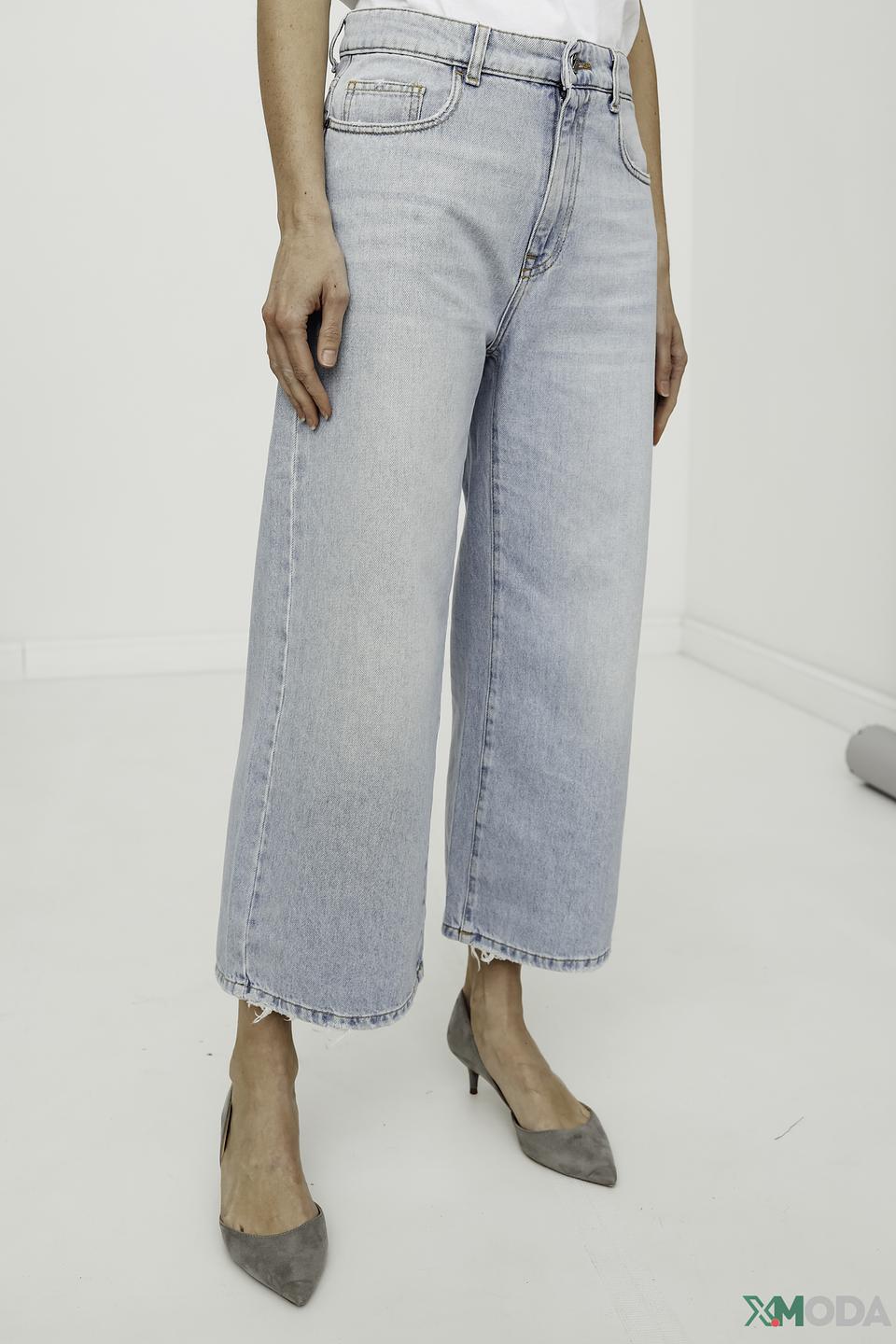 Джинсы Manila Grace широкие голубые