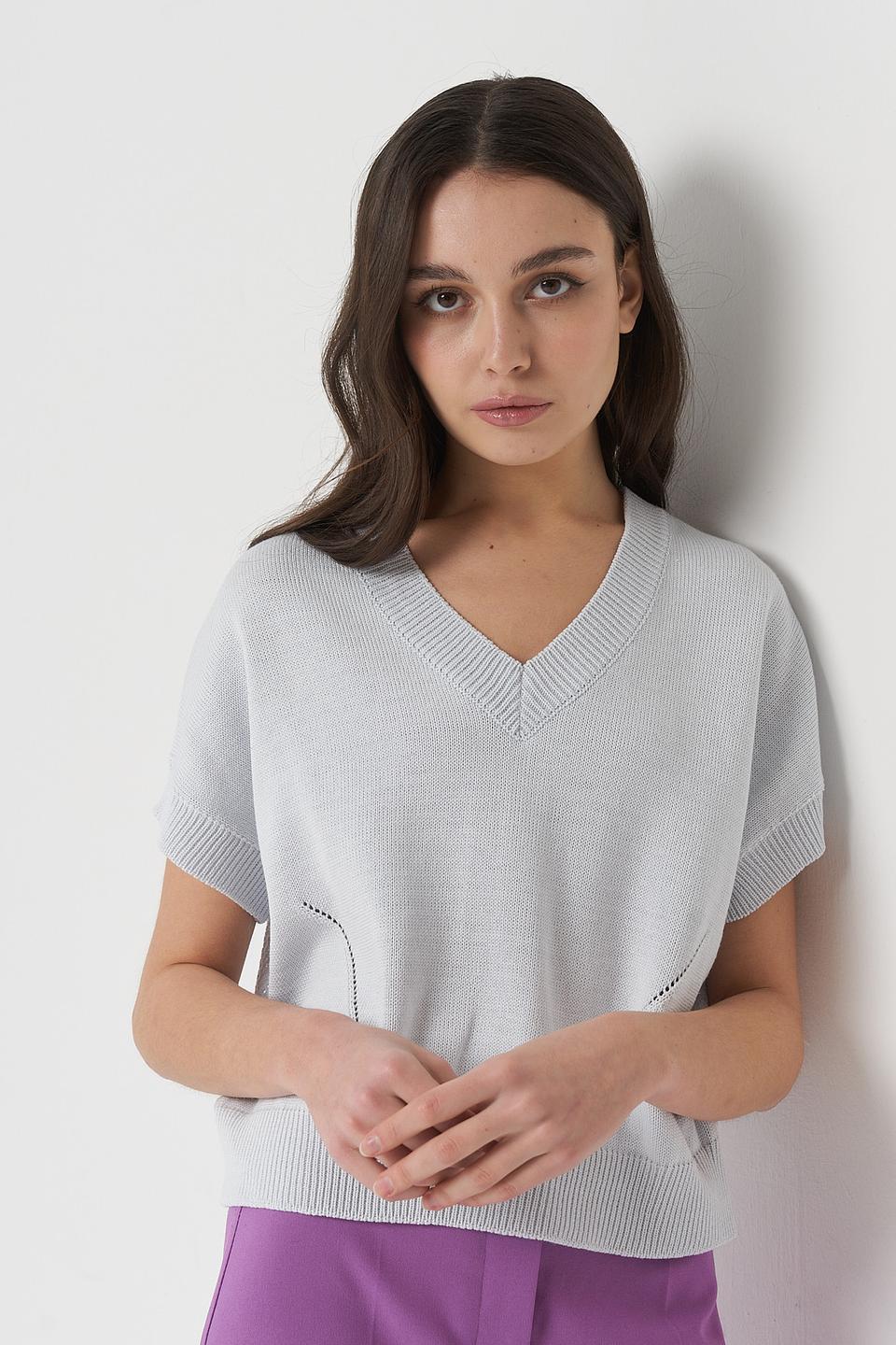 Джемпер VAY с V-образным вырезом голубой