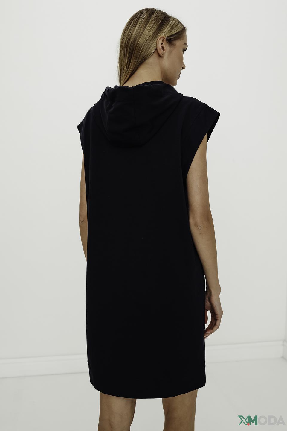 Платье Comma с надписью Strong Identity чёрное