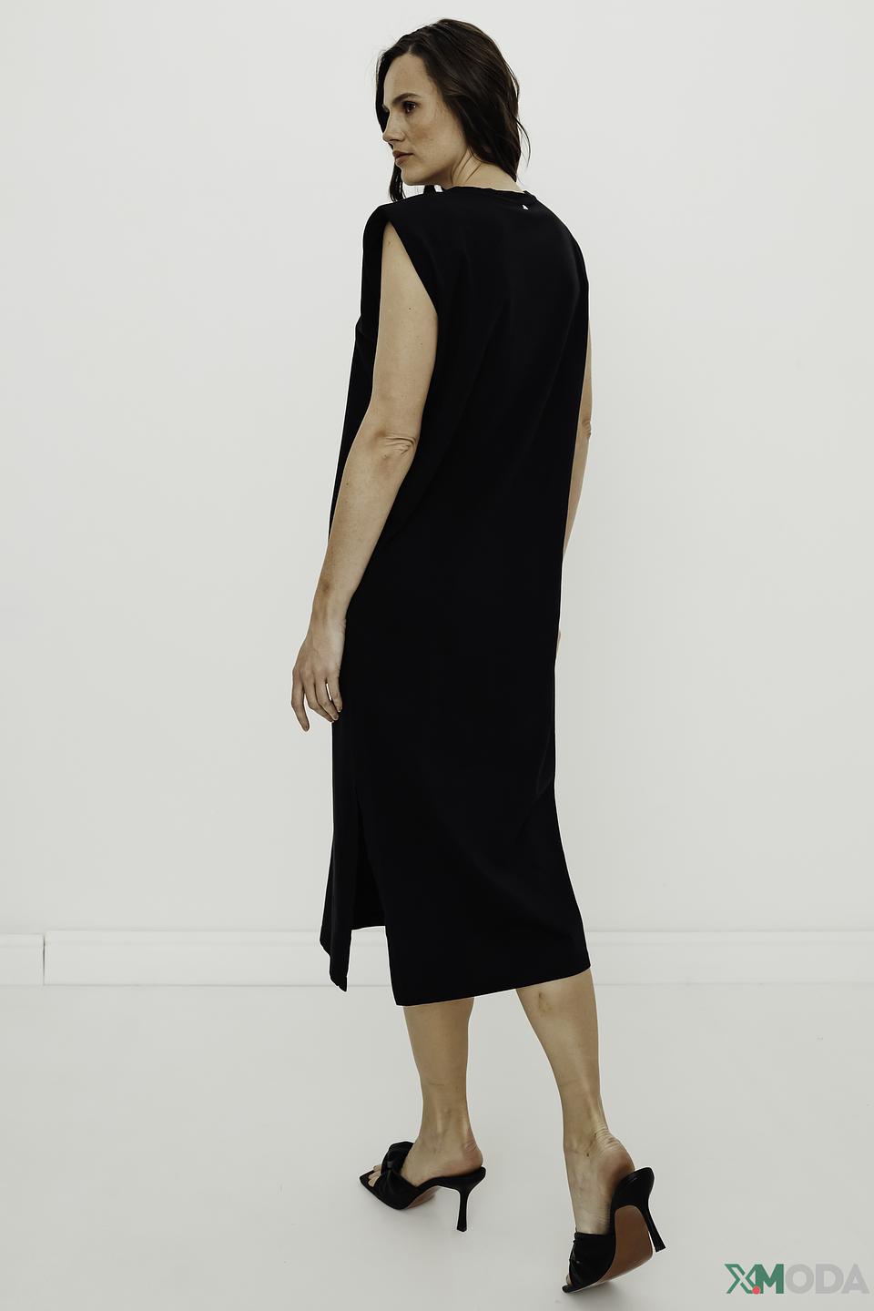 Платье Marc Aurel чёрное приталенное