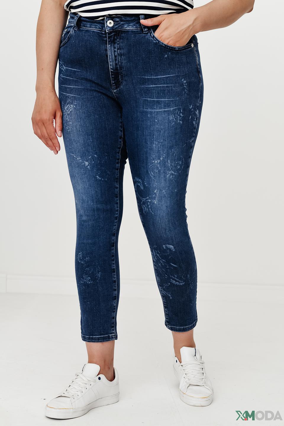 Джинсы с потертостями Thomas Rabe