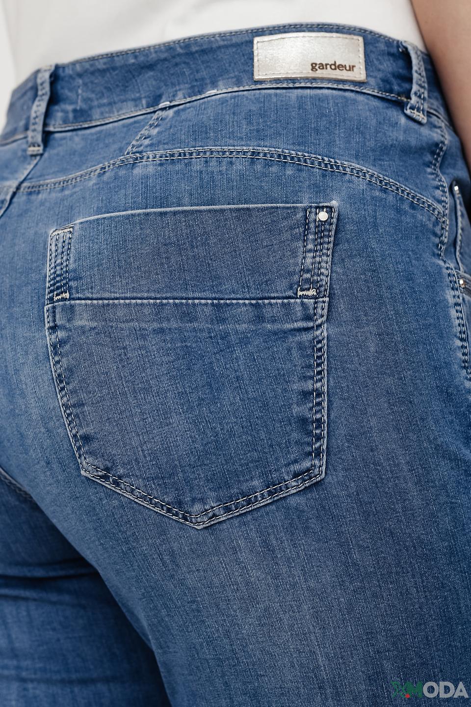 Джинсы Gardeur с манжетами голубые