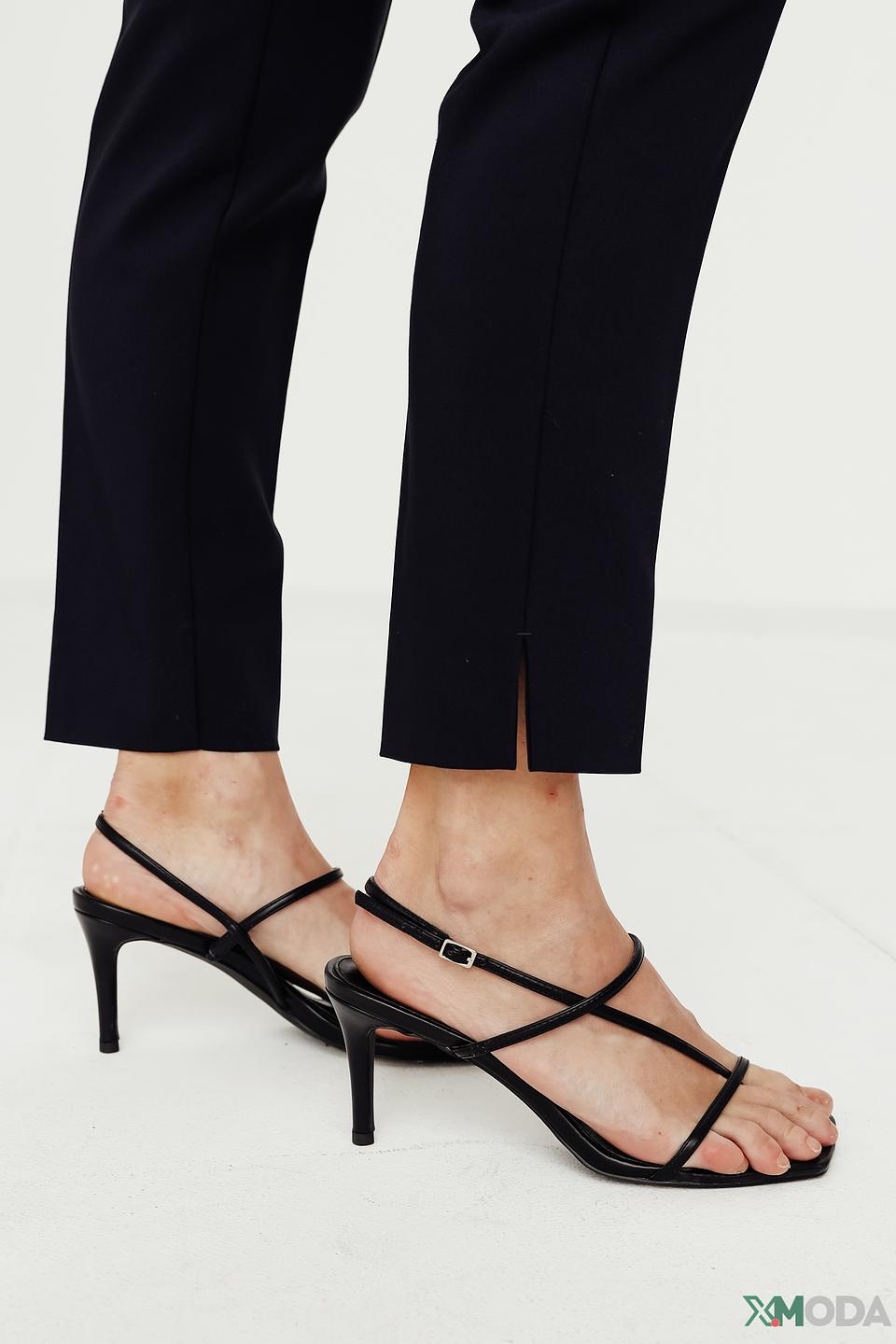 Брюки классические Comma чёрные