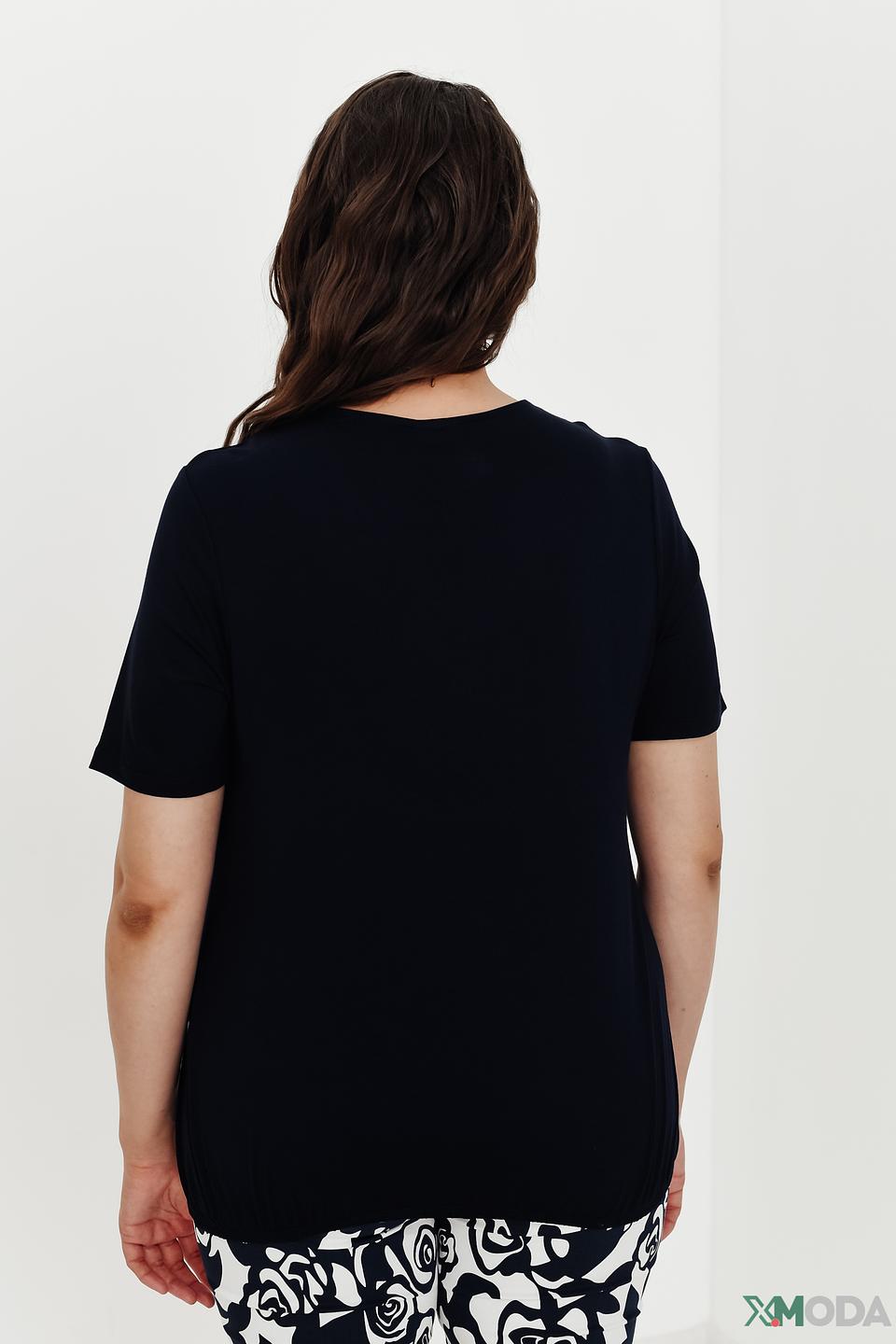 Футболка Lebek с V-образным вырезом чёрная