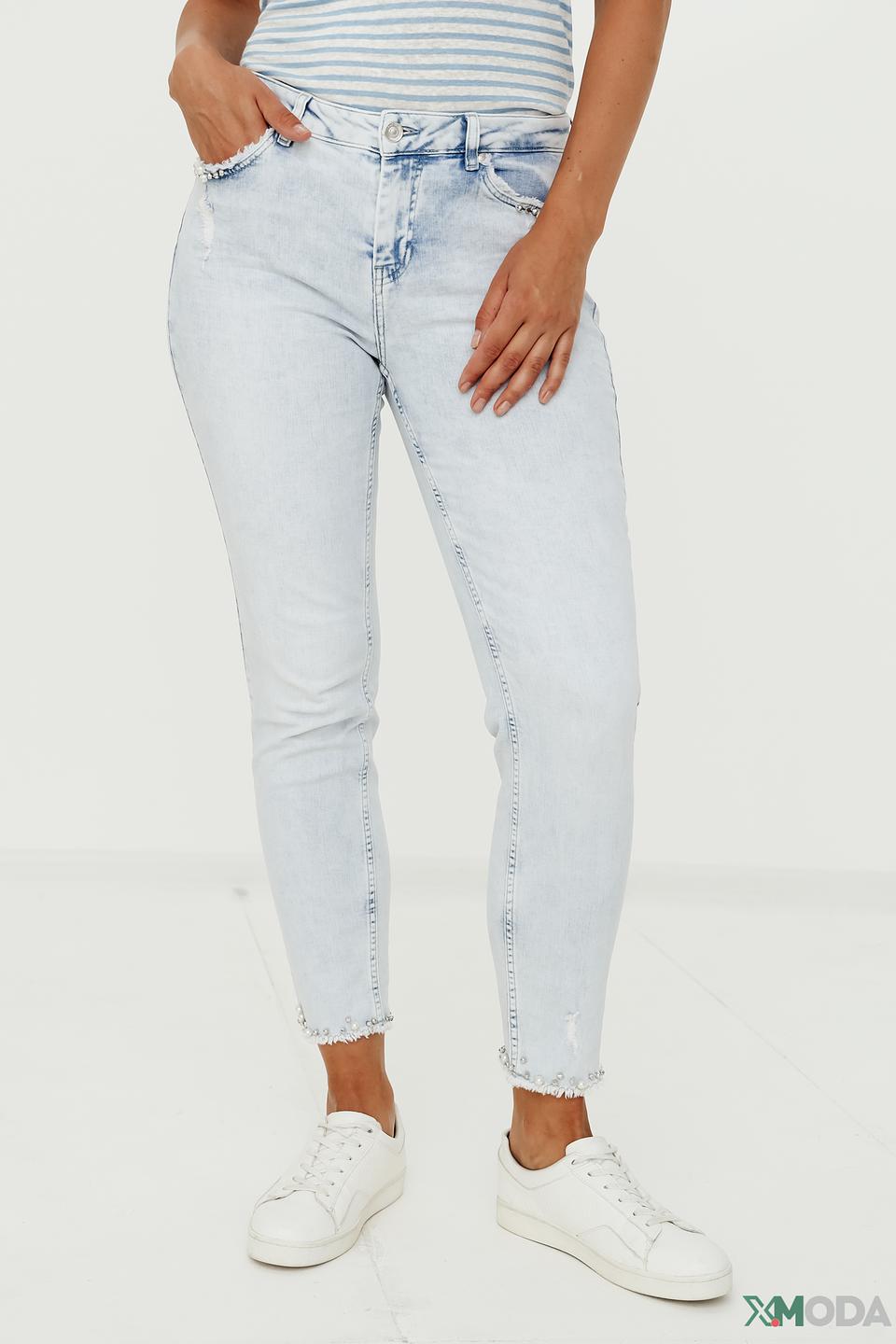 Джинсы Monari светло-голубые с потертостями