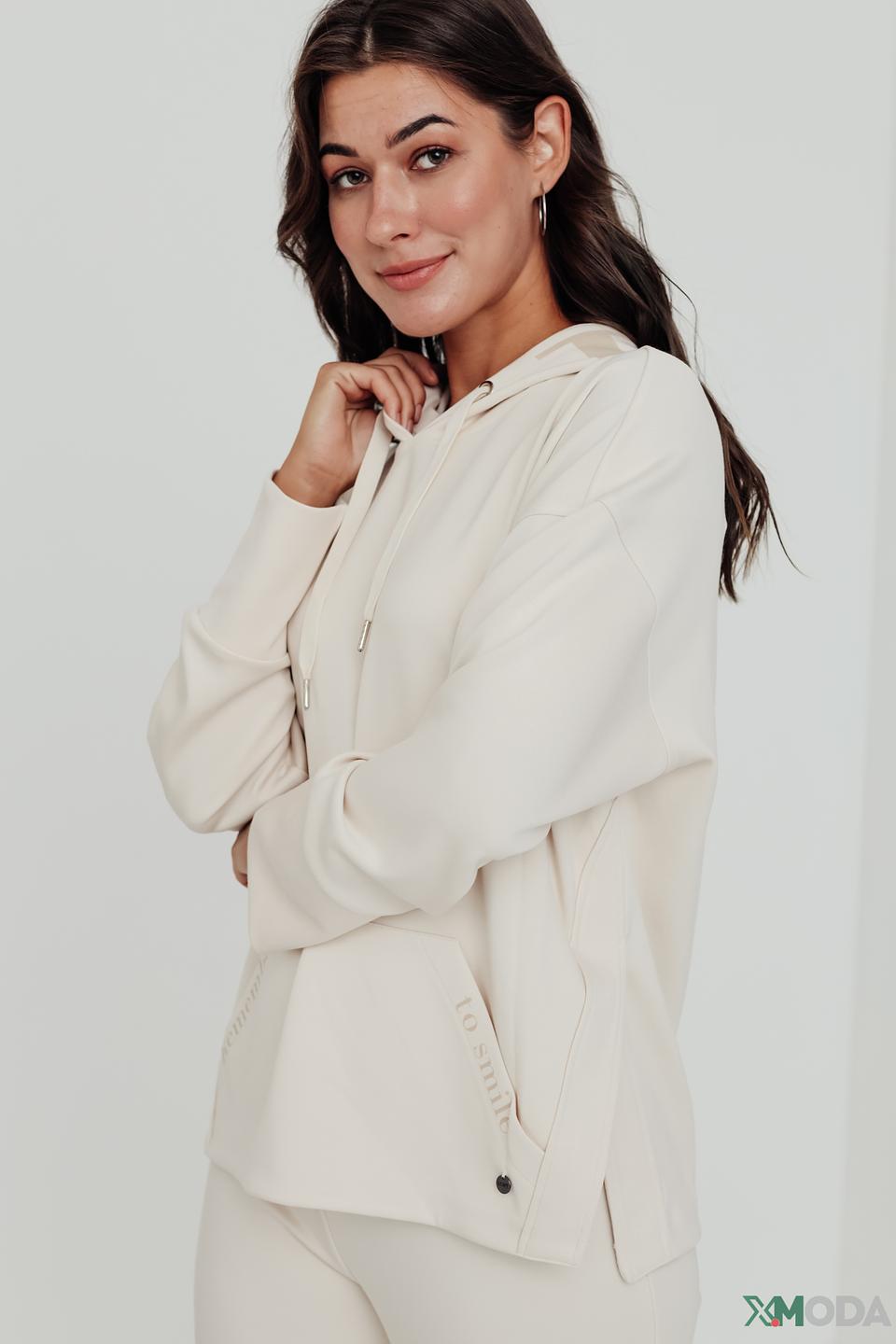 Пуловер Lecomte с капюшоном бежевый