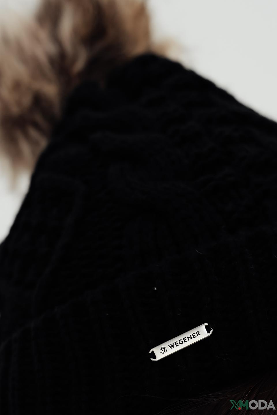 Шапка Wegener с помпоном чёрная