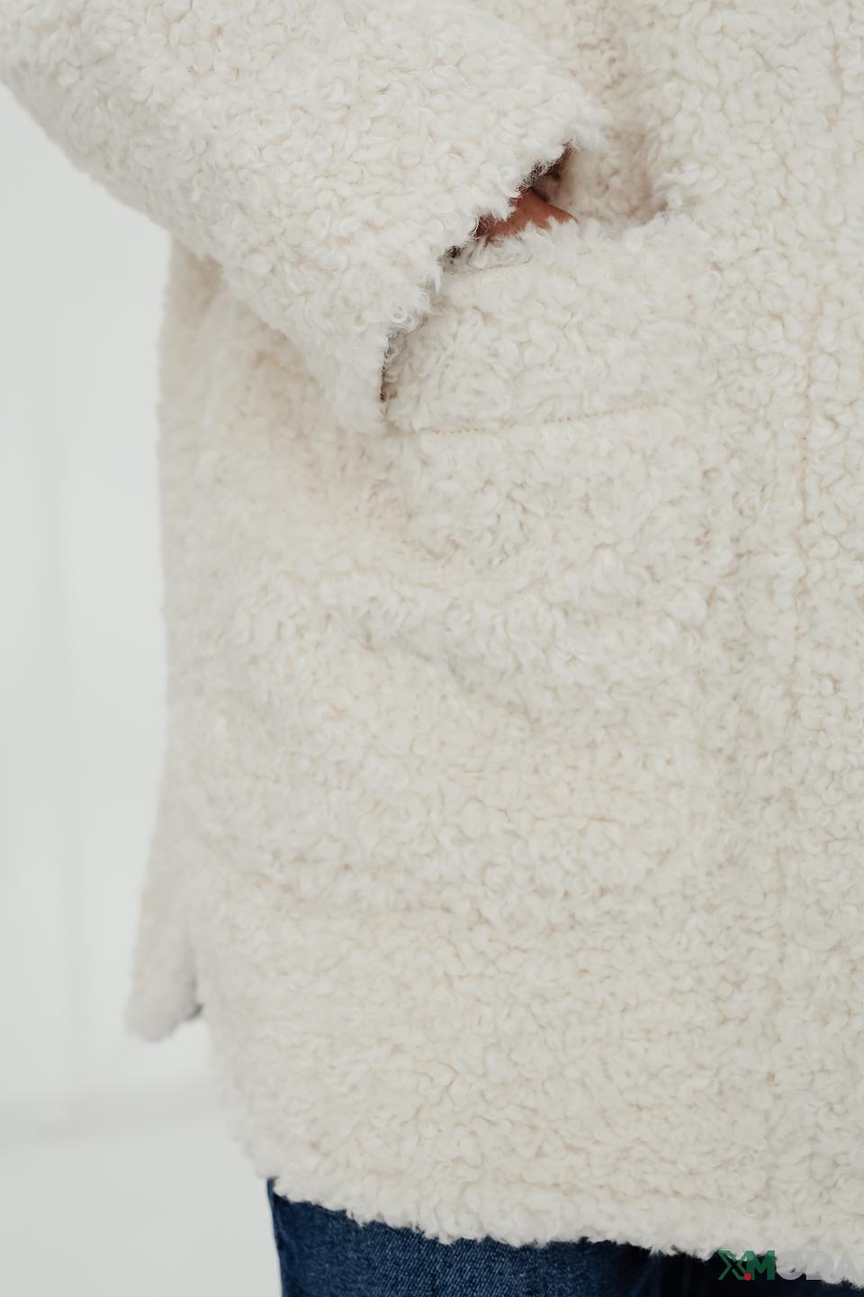 Пальто Oui из искусственного меха кремовый