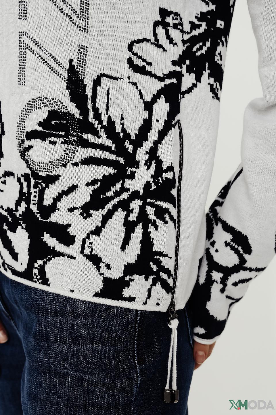 Пуловер Pezzo с цветами белый