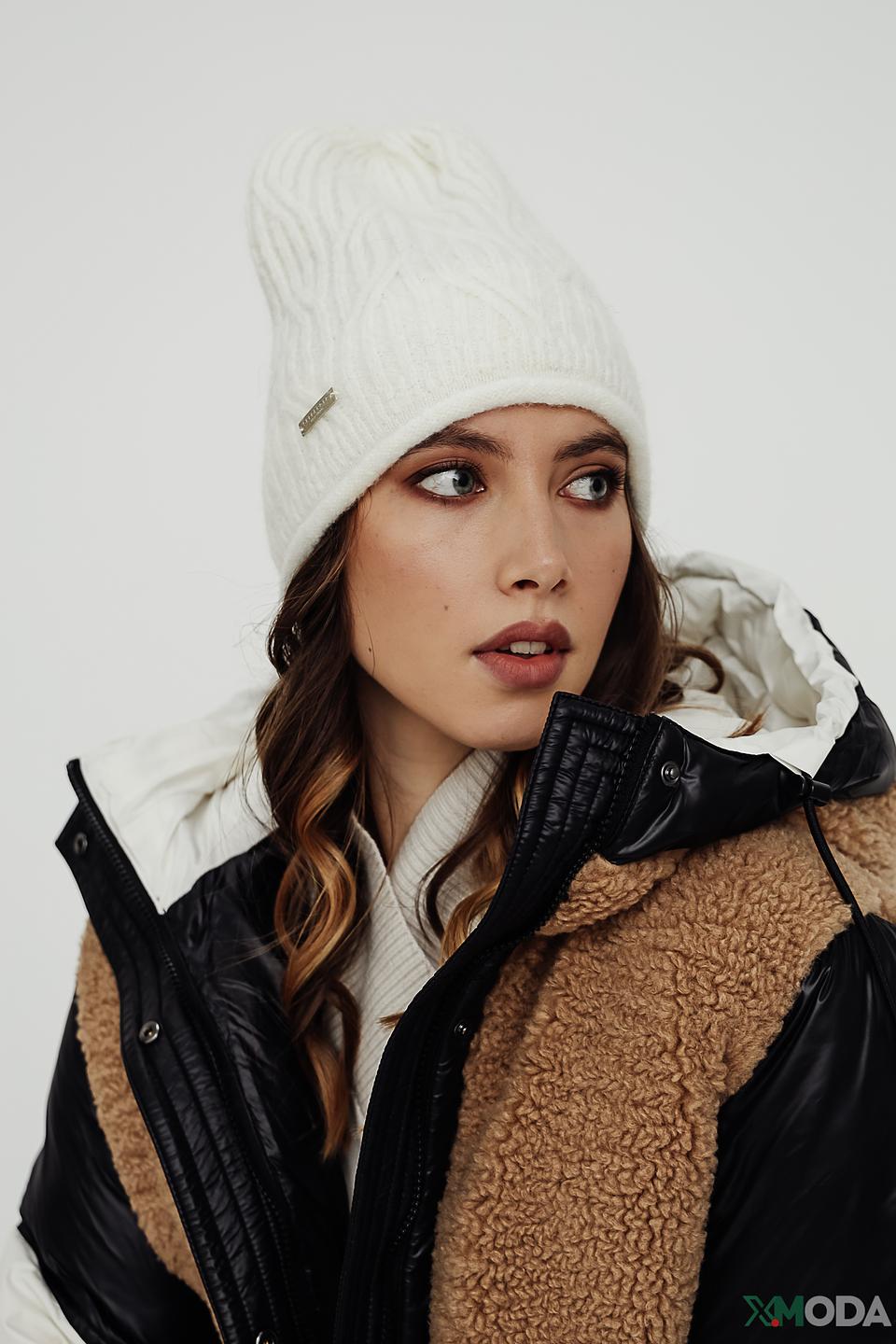 Шапка Seeberger вязаная белая