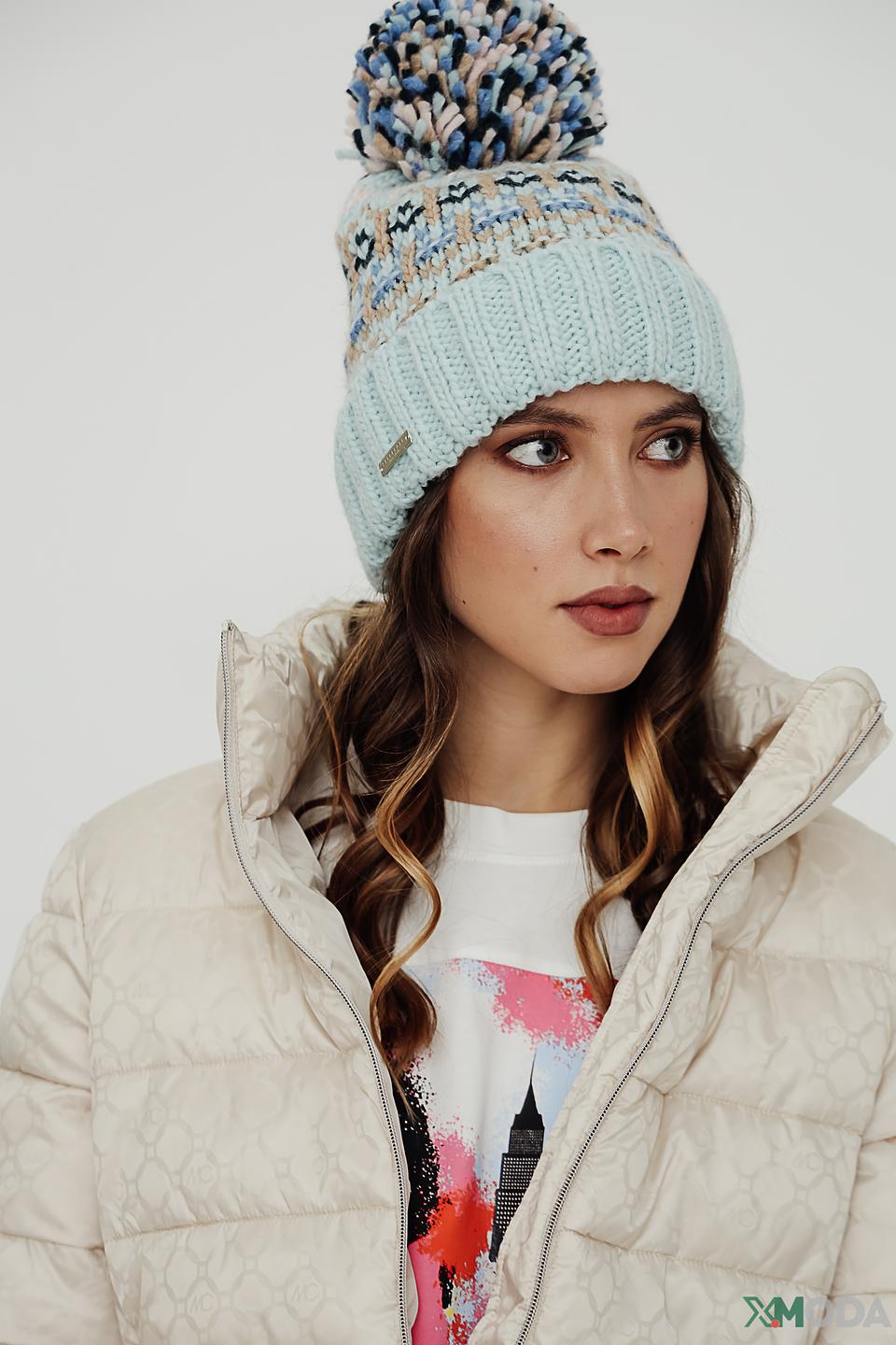 Шапка Seeberger с помпоном голубая