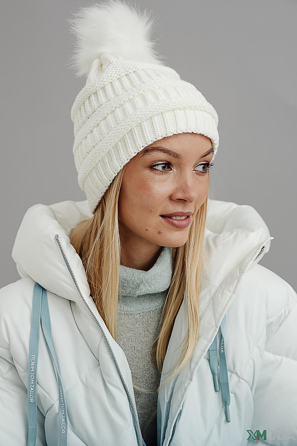 Шапка Wegener с помпоном белая